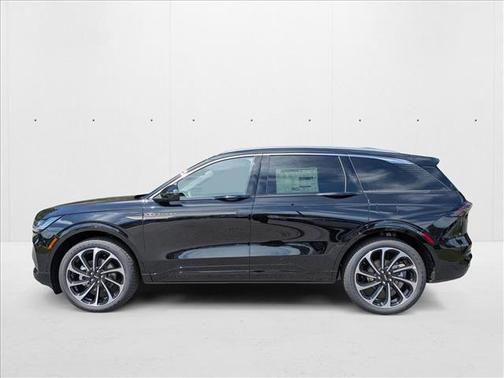 2025 Lincoln Nautilus Black Label