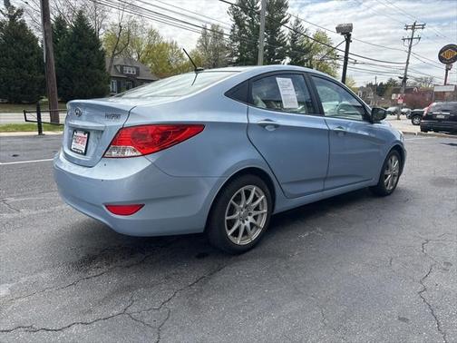 2013 Hyundai Accent GLS