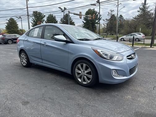 2013 Hyundai Accent GLS