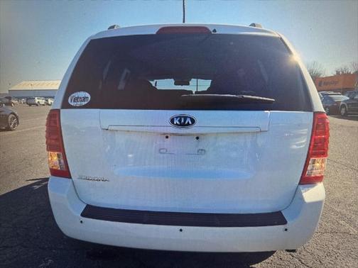 2012 Kia Sedona LX