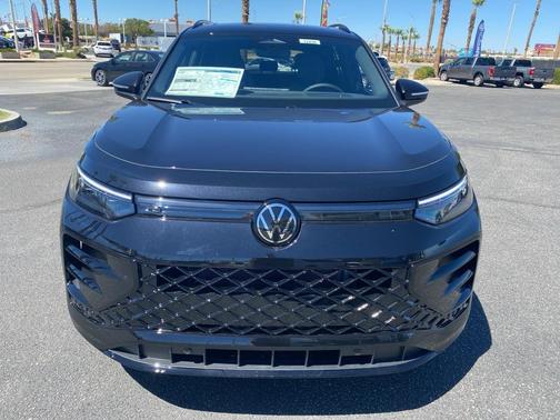 2025 Volkswagen Tiguan 2.0T SE R-Line Black