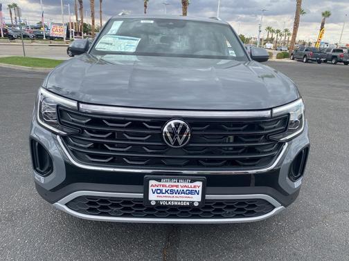 2026 Volkswagen Atlas Cross Sport 2.0T SE w/Technology 4MOTION