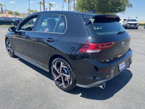 2025 Volkswagen Golf GTI 2.0T SE DSG
