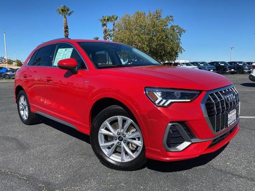 2023 Audi Q3 Premium 45 TFSI S line quattro Tiptronic