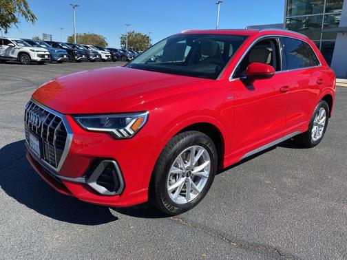 2023 Audi Q3 Premium 45 TFSI S line quattro Tiptronic