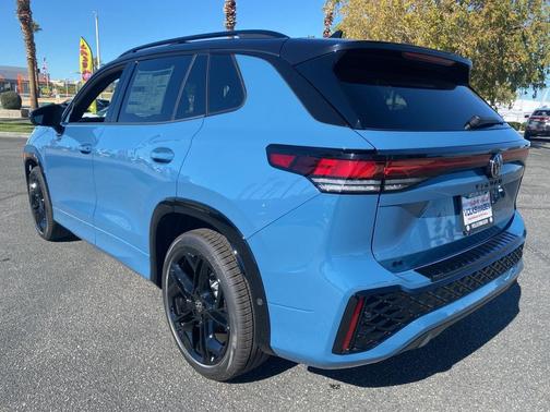 2025 Volkswagen Tiguan 2.0T SE R-Line Black