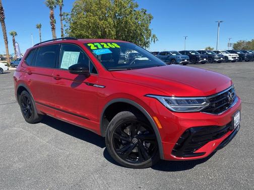 2024 Volkswagen Tiguan 2.0T SE R-Line Black