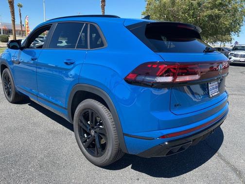 2026 Volkswagen Atlas Cross Sport 2.0T SEL