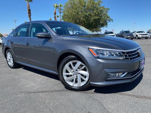 2018 Volkswagen Passat 2.0T SE