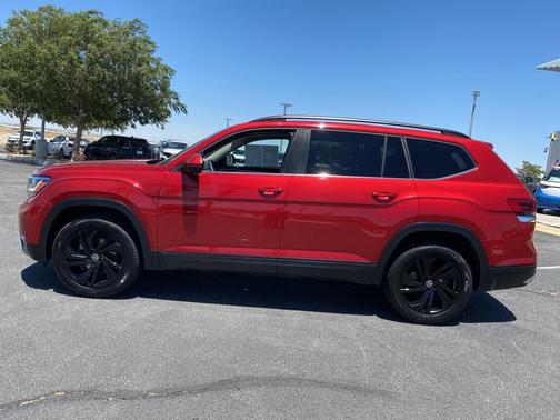 2022 Volkswagen Atlas 3.6L SE w/Technology