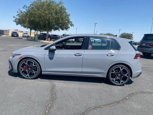 2025 Volkswagen Golf GTI 2.0T S DSG