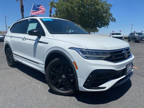 2022 Volkswagen Tiguan 2.0T SE R-Line Black