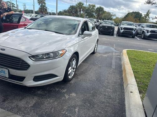 2013 Ford Fusion SE