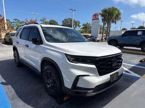 2023 Honda Pilot AWD TrailSport