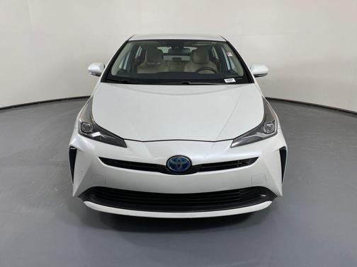 2021 Toyota Prius XLE
