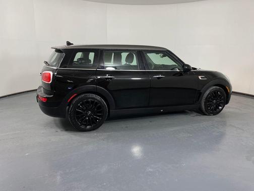2017 MINI Clubman Cooper