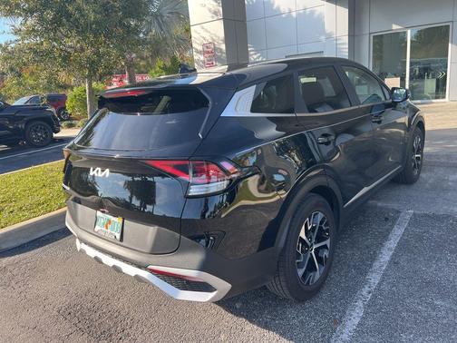 2025 Kia Sportage EX