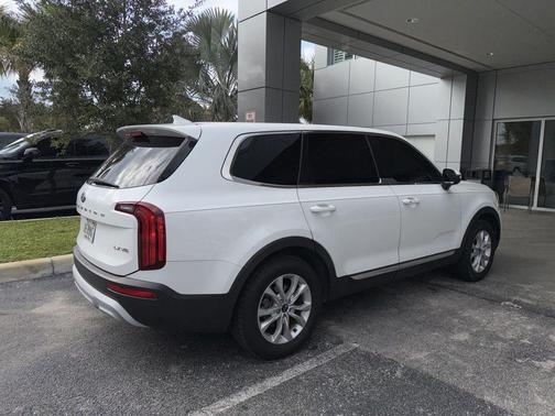 2021 Kia Telluride LX
