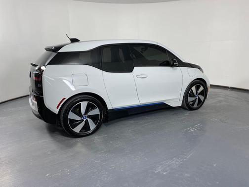 2017 BMW i3 94 Ah w/Range Extender