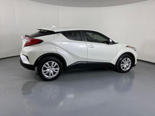 2021 Toyota C-HR LE