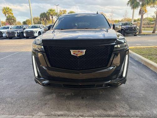 2023 Cadillac Escalade Sport