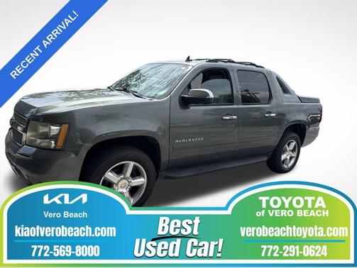 Steel Green Metallic 2011 Chevrolet Avalanche 1500 LT