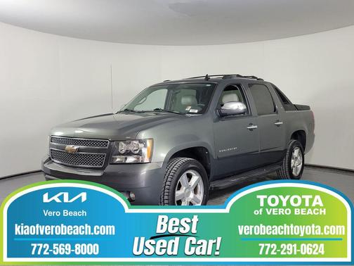 Steel Green Metallic 2011 Chevrolet Avalanche 1500 LT