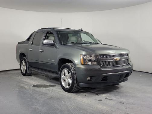 Steel Green Metallic 2011 Chevrolet Avalanche 1500 LT