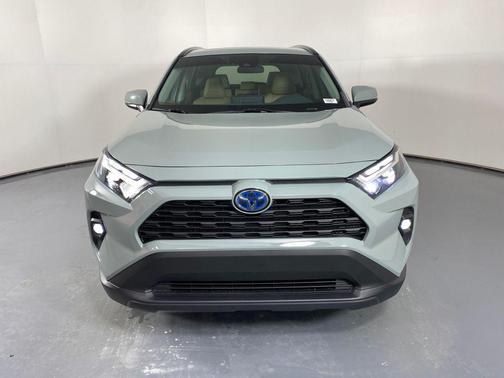 2023 Toyota RAV4 Hybrid XLE Premium