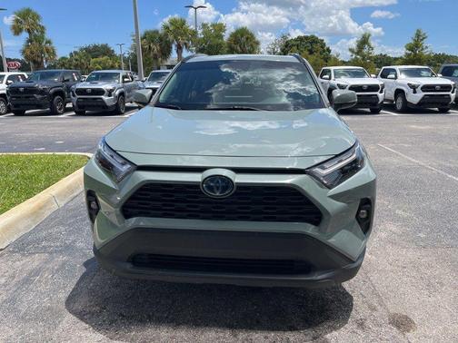 2023 Toyota RAV4 Hybrid XLE Premium