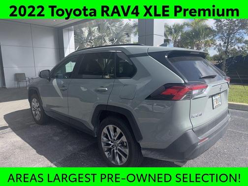 2022 Toyota RAV4 XLE Premium