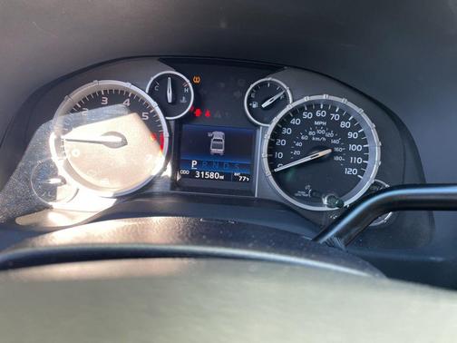 2017 Toyota Tundra SR5