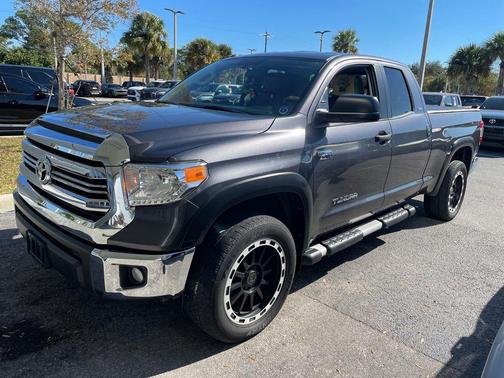 2017 Toyota Tundra SR5