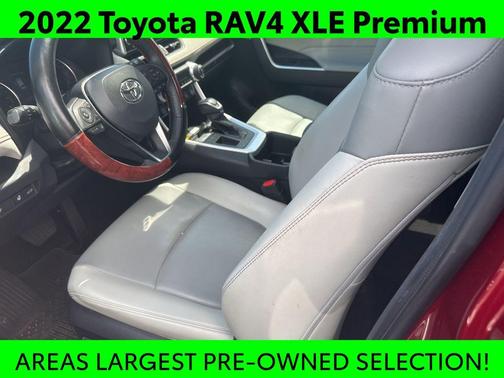 2022 Toyota RAV4 XLE Premium