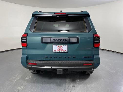 2025 Toyota 4Runner TRD Off Road