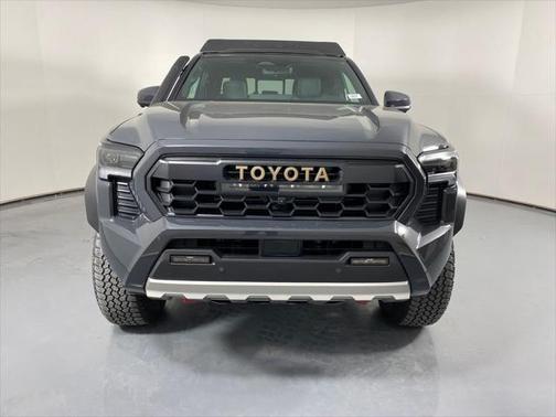 2025 Toyota Tacoma Hybrid Trailhunter