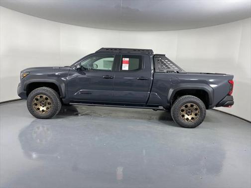 2025 Toyota Tacoma Hybrid Trailhunter