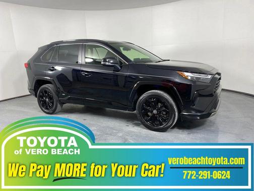 2023 Toyota RAV4 Hybrid SE