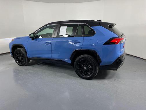 2023 Toyota RAV4 Hybrid SE