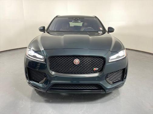 2018 Jaguar F-PACE S