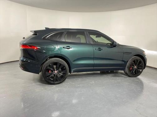 2018 Jaguar F-PACE S