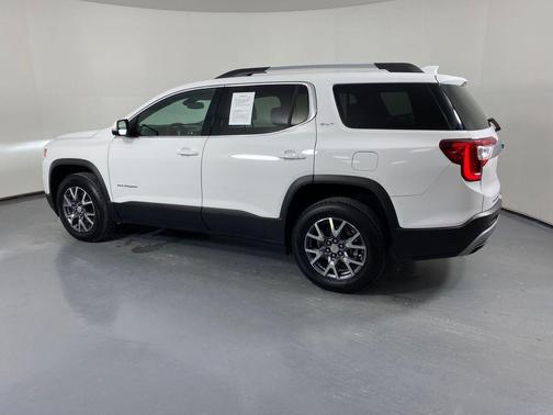 2023 GMC Acadia FWD SLT