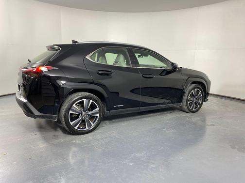 2022 Lexus UX 250h Base