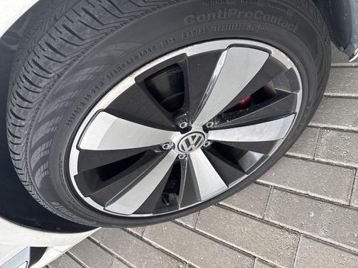 2014 Volkswagen Beetle DSG 2.0T R-Line