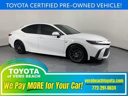 2025 Toyota Camry SE