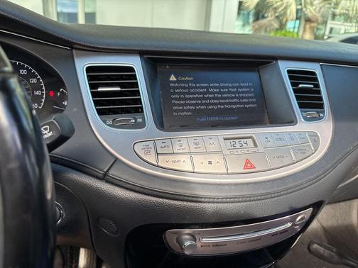 2012 Hyundai Genesis 5.0