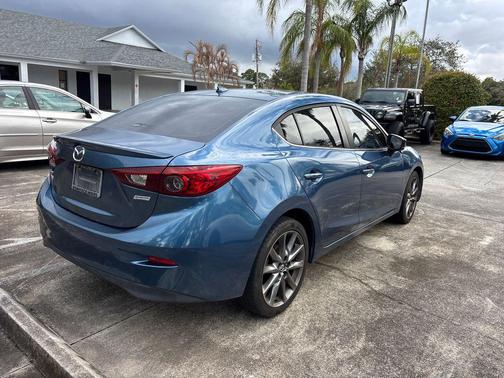 2018 Mazda Mazda3 Touring