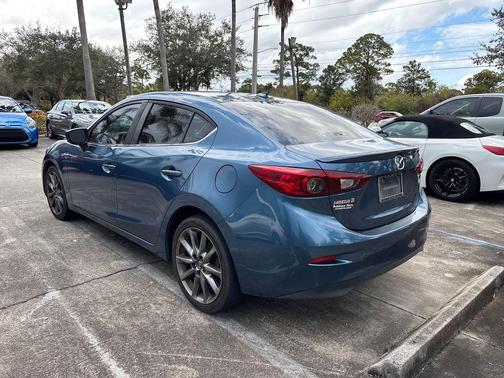 2018 Mazda Mazda3 Touring