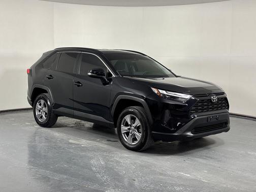 Midnight Black Metallic 2022 Toyota RAV4 XLE