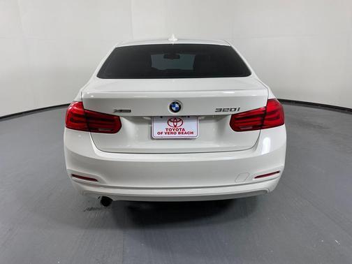 2018 BMW 320 i